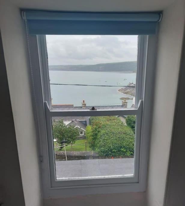 Arvonia Sleeps 7, Sea Views, Dog Friendly Villa New Quay  Exteriör bild