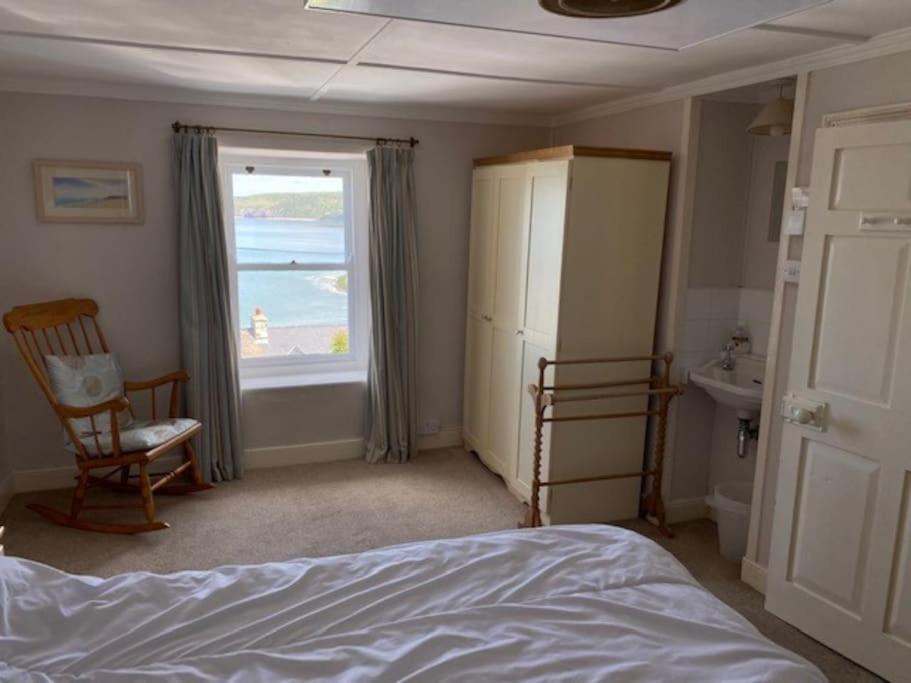 Arvonia Sleeps 7, Sea Views, Dog Friendly Villa New Quay  Exteriör bild
