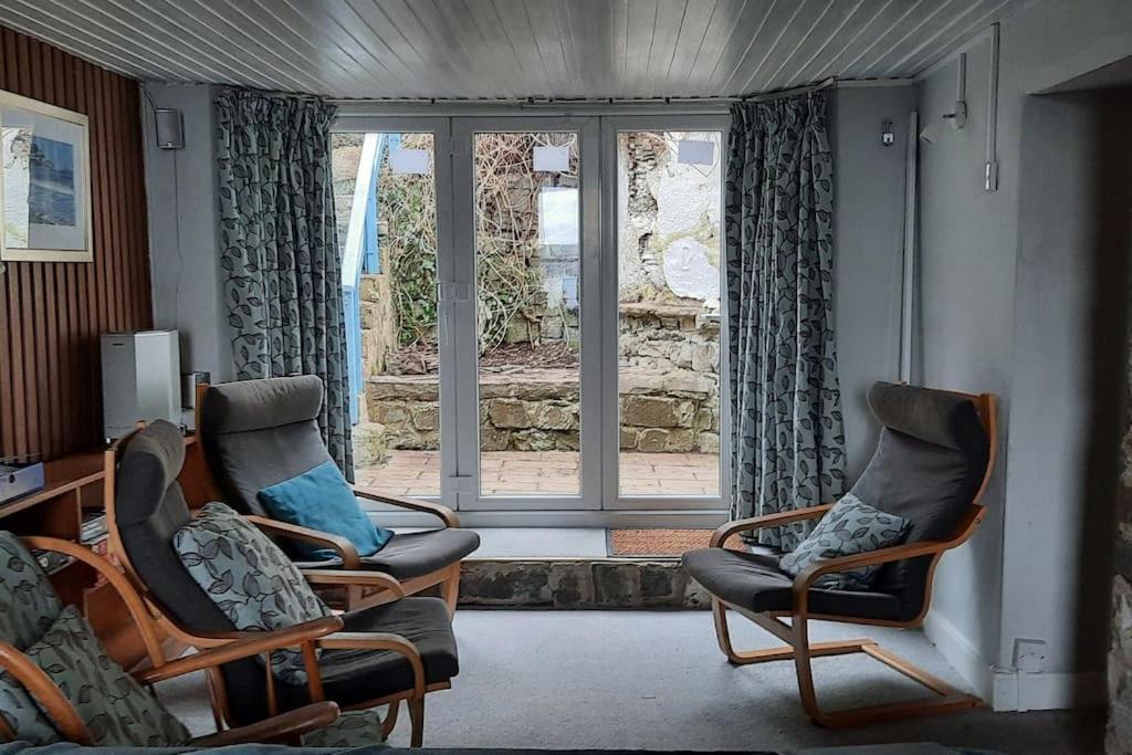 Arvonia Sleeps 7, Sea Views, Dog Friendly Villa New Quay  Exteriör bild